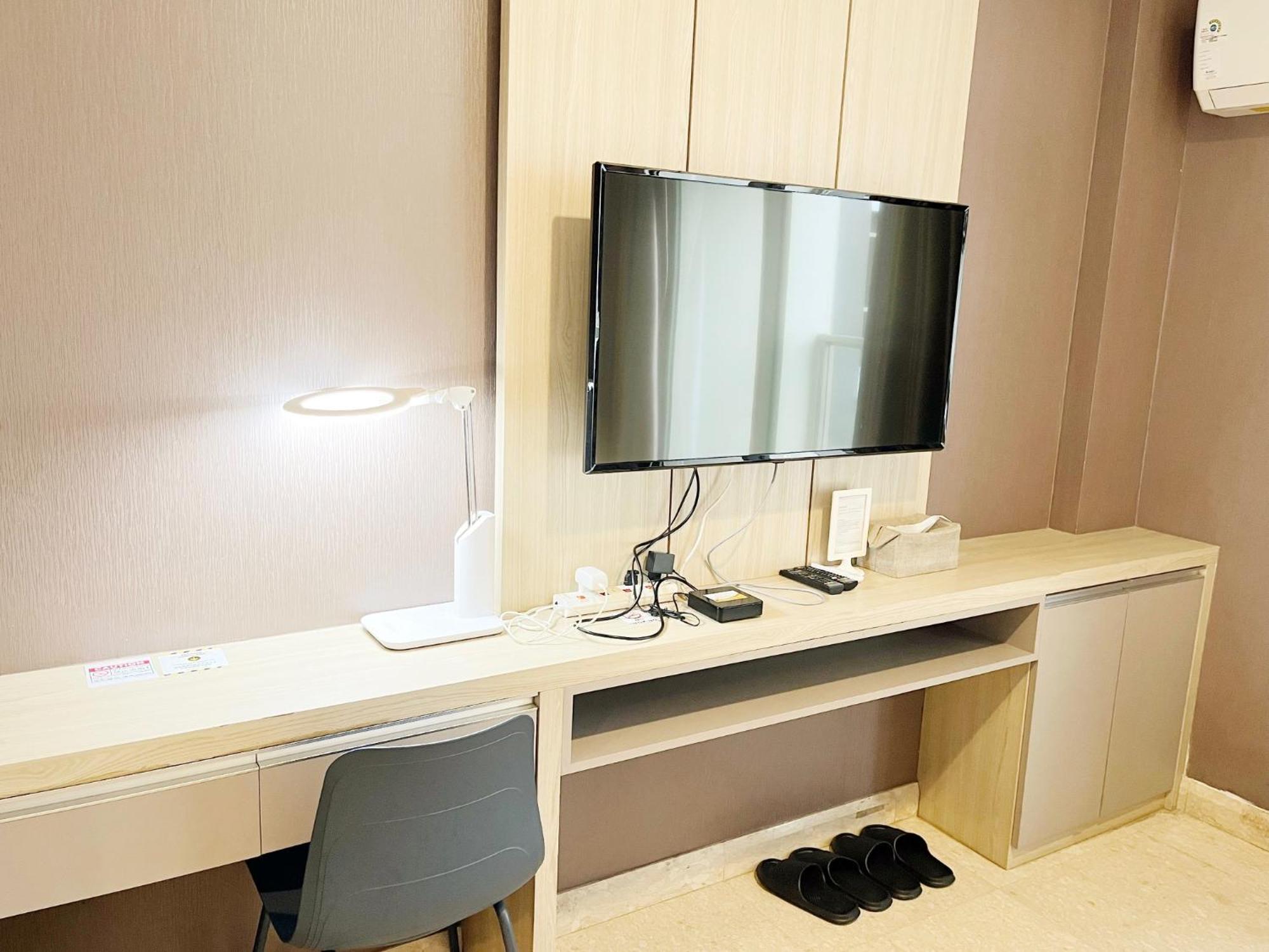Gold Coast Pik Sea View Apartments By Longesuites Jakarta Cameră foto