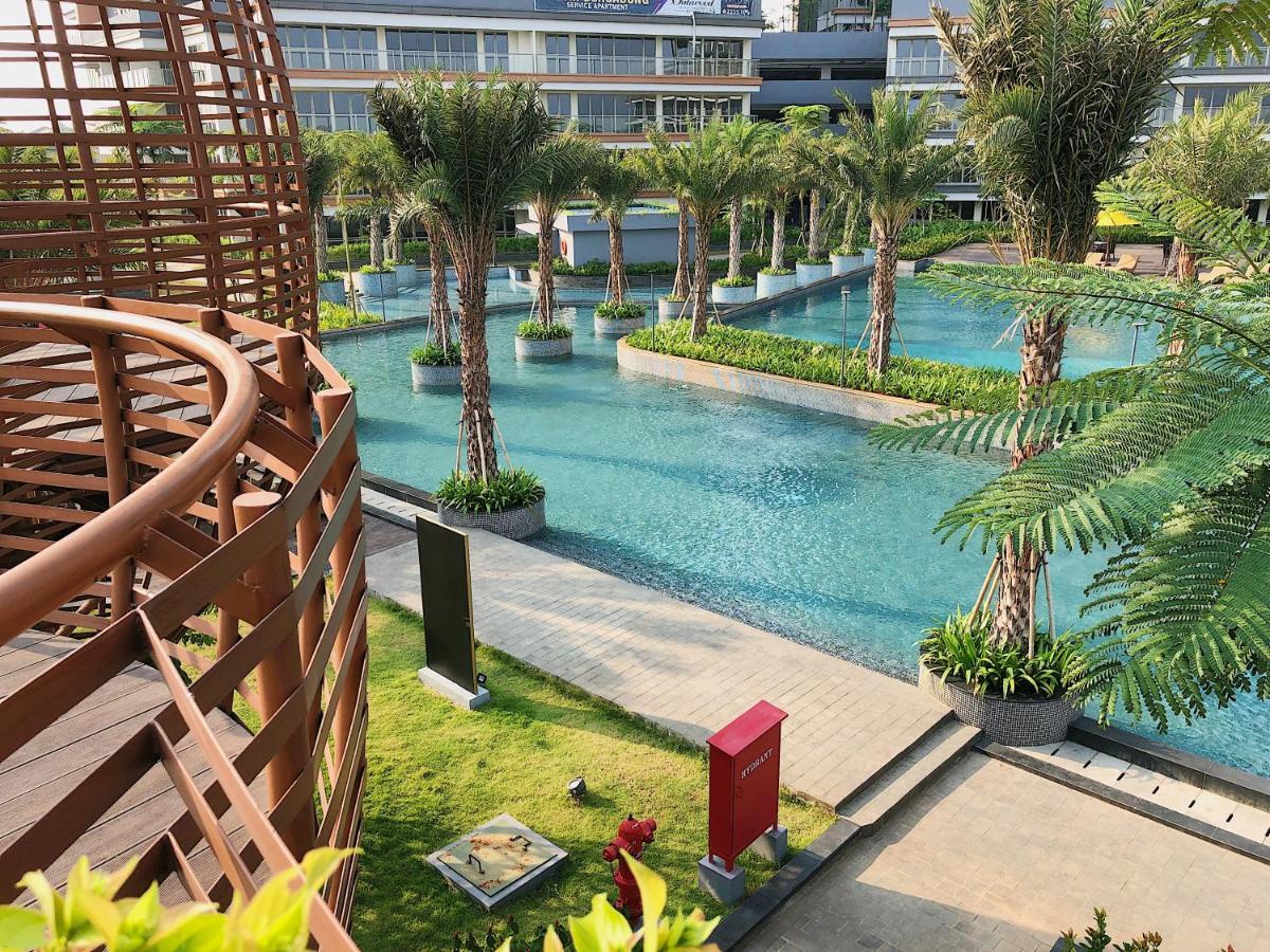 Gold Coast Pik Sea View Apartments By Longesuites Jakarta Exterior foto